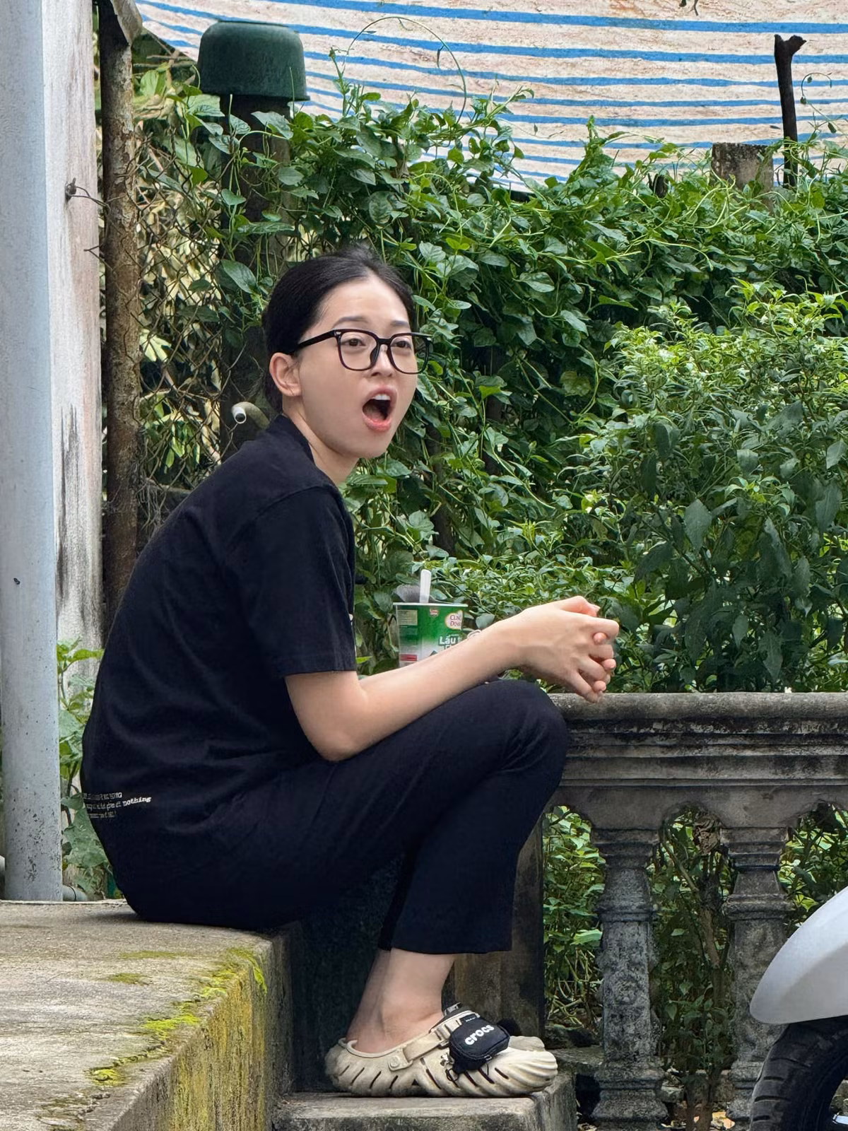 Bình An và Phương Nga cũng không ngần ngại chia sẻ những khoảnh khắc đời thường thú vị, mang đến tiếng cười cho cư dân mạng và người hâm mộ.