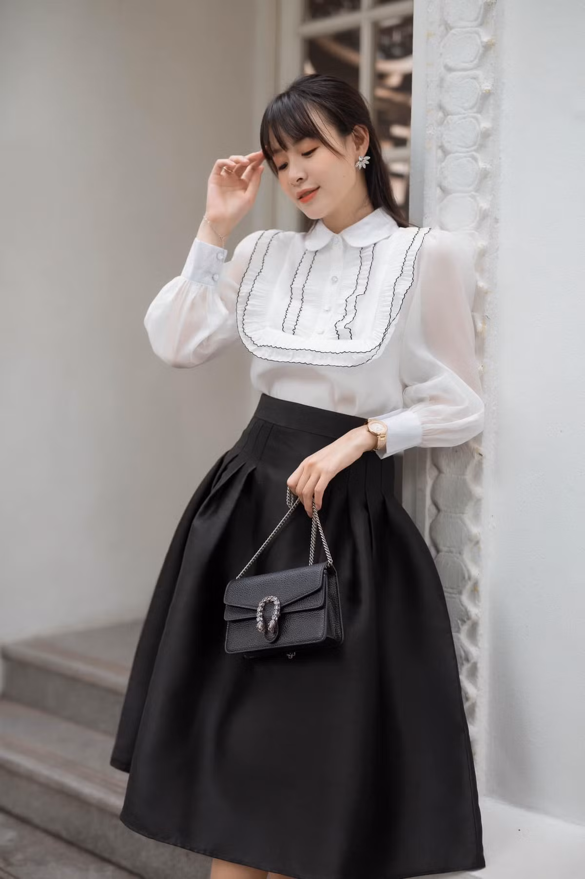 Dù đã tham gia nhiều hoạt động bên ngoài, nhưng khi được đóng góp cho các sự kiện của trường vẫn khiến nữ sinh chuyên ngành Phát thanh cảm thấy bồi hồi, xúc động.