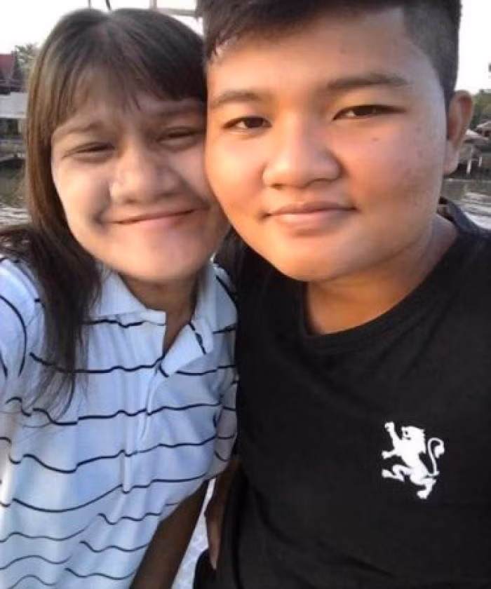 Sau khi chia tay người bạn trai đầu tiên, Supatra Sasuphan đã tìm kiếm cho mình được hạnh phúc khi quen với người bạn trai hiện tại. Trên trang cá nhân, cô gái 22 tuổi thường xuyên chia sẻ những khoảnh khắc ngọt ngào, hạnh phúc của mình và người yêu.