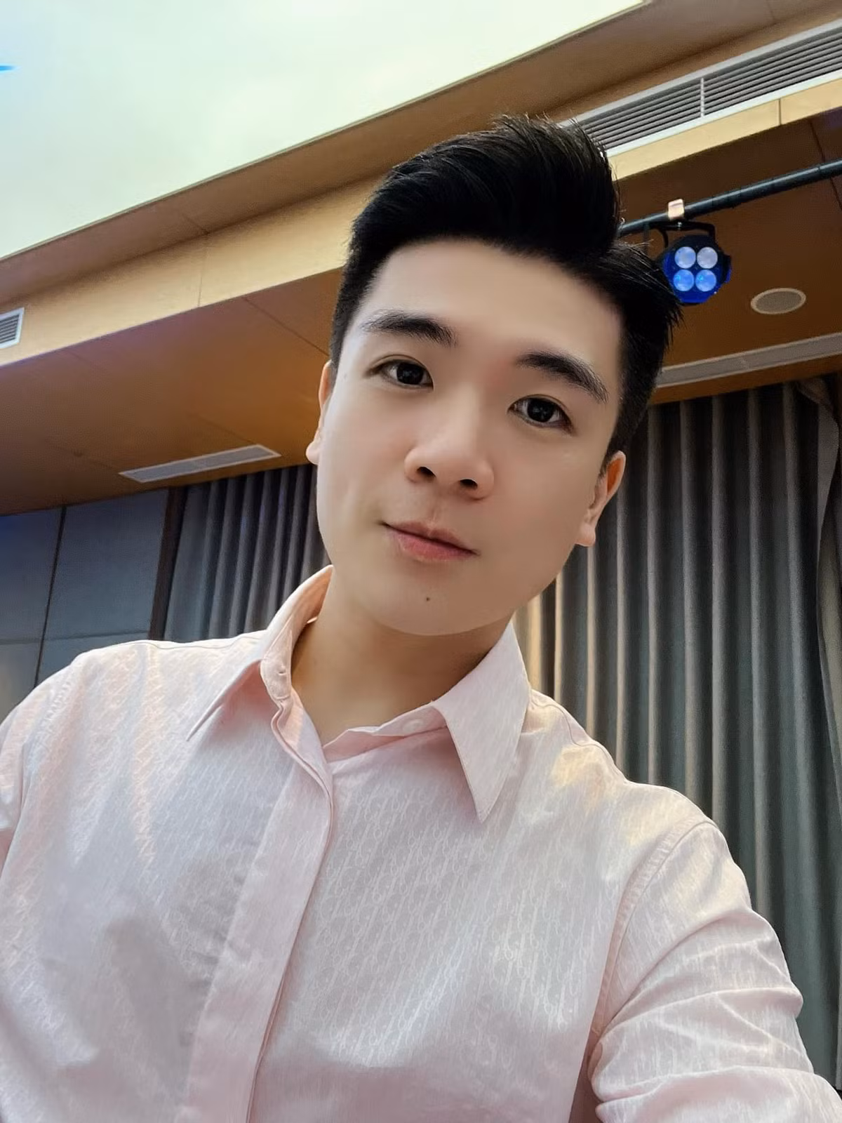 Ấn tượng hơn, con trai cả bầu Hiển từng có kinh nghiệm 5 năm làm CEO của Tập đoàn gia đình tại Mỹ.