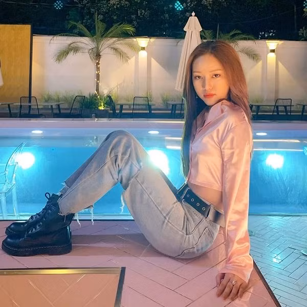 Đã cố gắng thay đổi hình ảnh nhưng Thúy Vi lại bất ngờ nhận lại những lời bình luận chê của fan khiến cô nàng cần phải cân nhắc lại.