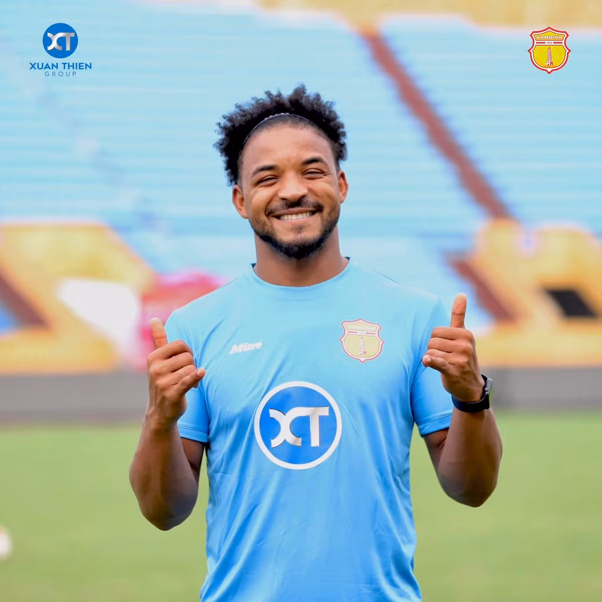 CLB Thep xanh Nam Dinh co hat-trick giai thuong thang 10 V-League-Hinh-3