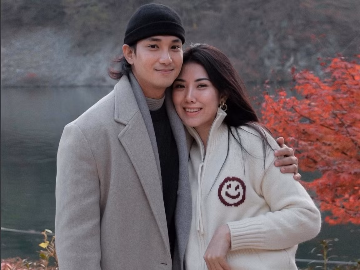 Mới đây, Koreaboo đưa tin cập nhật cuộc sống hiện tại của Paing Takhon (sinh năm 1996), diễn viên, người mẫu nổi tiếng Myanmar.