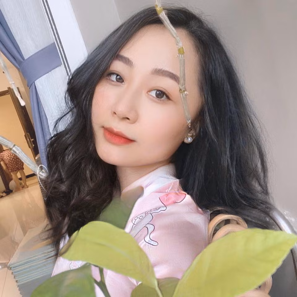 Đứng giữa ranh giới sinh tử, Bích Hường chỉ nghĩ đến việc ai sẽ chăm mẹ già và con thơ nếu cô chết. Chính điều đó khiến cô ép bản thân phải vượt qua tất cả, phải tiếp tục sống.