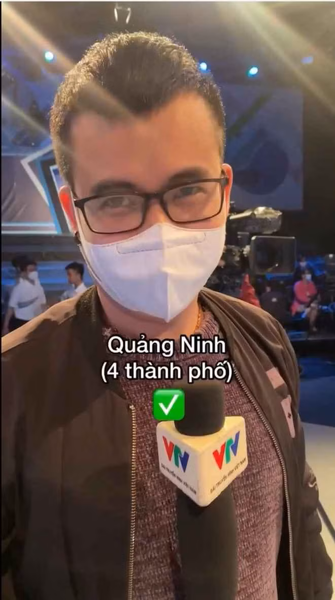 Đúng là ekip chương trình Đường Lên Đỉnh Olympia không chỉ giỏi mà nhan sắc cũng tuyệt đỉnh