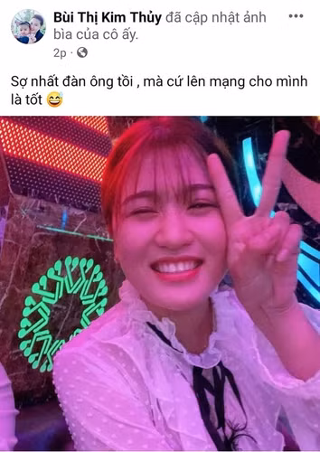 Những ngày qua, Kim Thủy - bà xã Lộc Fuho làm dấy lên nghi vấn hôn nhân rạn nứt khi cô liên tục có những chia sẻ tâm trạng, trách mắng chồng vô trách nhiệm.