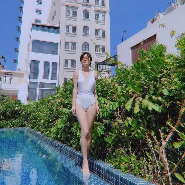 Cặp đôi đã có 7 năm bên nhau. Cả hai thường xuyên chia sẻ khoảnh khắc ngọt ngào trên trang cá nhân.