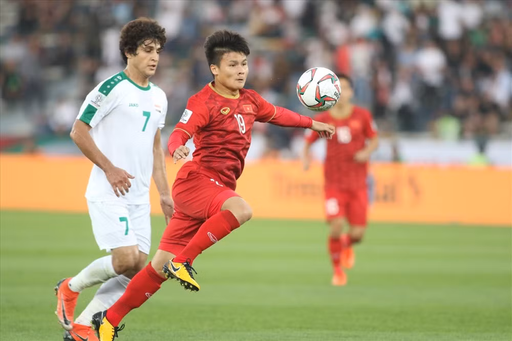 Tuyen Viet Nam dau Iraq: Lich su chong lai 