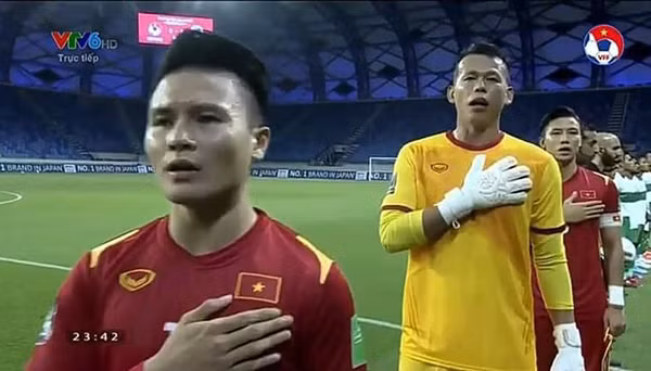 Trong trận đấu gặp Indonesia tại vòng loại World Cup 2022, đội tuyển Việt Nam đã có chiến thắng với tỷ số 4-0. Hơn 90 phút thi đấu, các học trò HLV Park Hang Seo hoàn toàn áp đảo khiến đối phương không có cơ hội phản công.