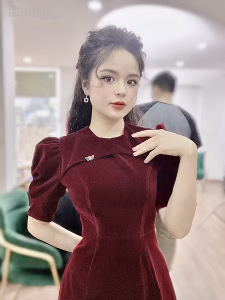 Dù chiều cao hạn chế nhưng không vì thế làm ảnh hưởng đến thẩm mỹ thời trang của Hà Đan.