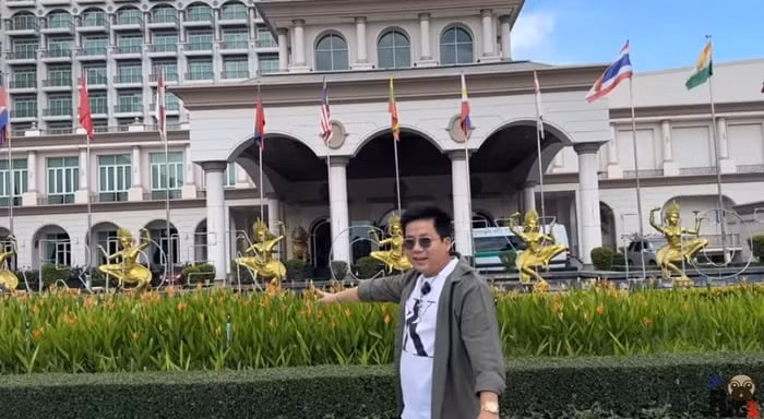 Trước dư luận ồn ào, hiện tượng mạng quê Khánh Hòa đã làm clip chia sẻ rõ hơn về câu chuyện.