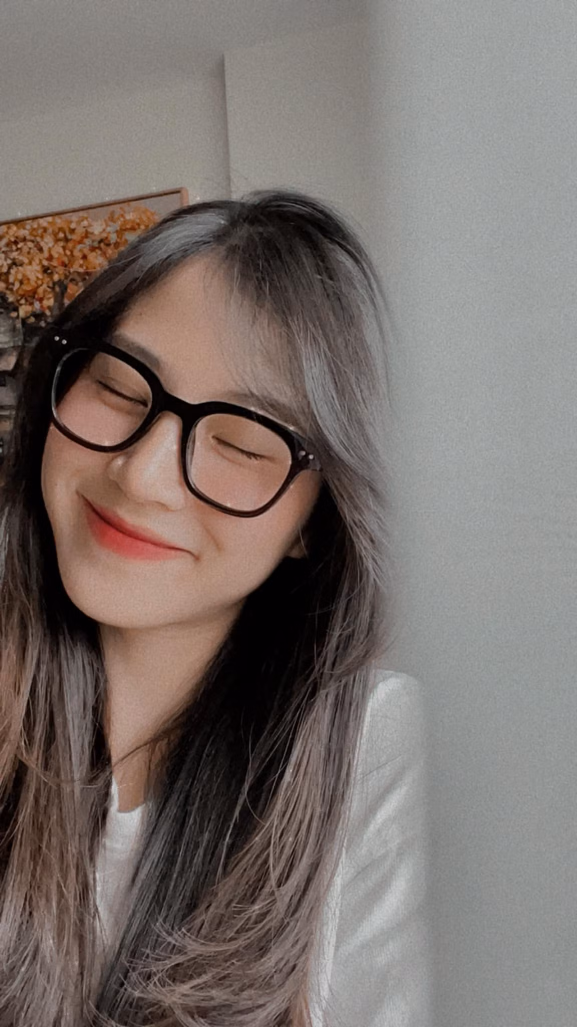 Dù chưa biết mục đích xuất hiện chung với nhau là gì nhưng phải thừa nhận rằng cô giáo Minh Thu và Vân Chòe đều sở hữu nhan sắc chẳng kém nhau chút nào.