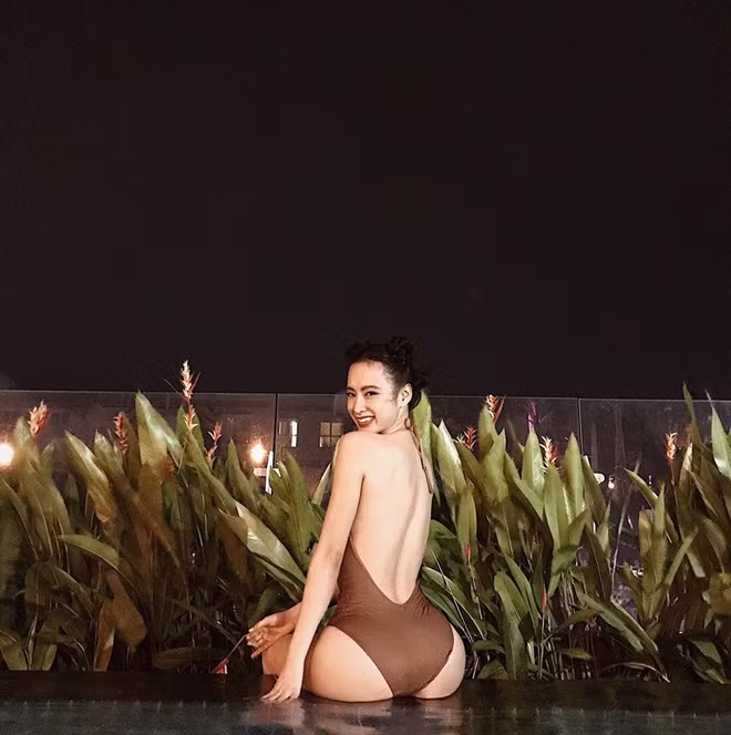 Mỗi khi hot girl "bà mẹ nhí" này đăng tải bất cứ hình ảnh nào lên trang cá nhân, cư dân mạng đều bày tỏ sự ngưỡng mộ.