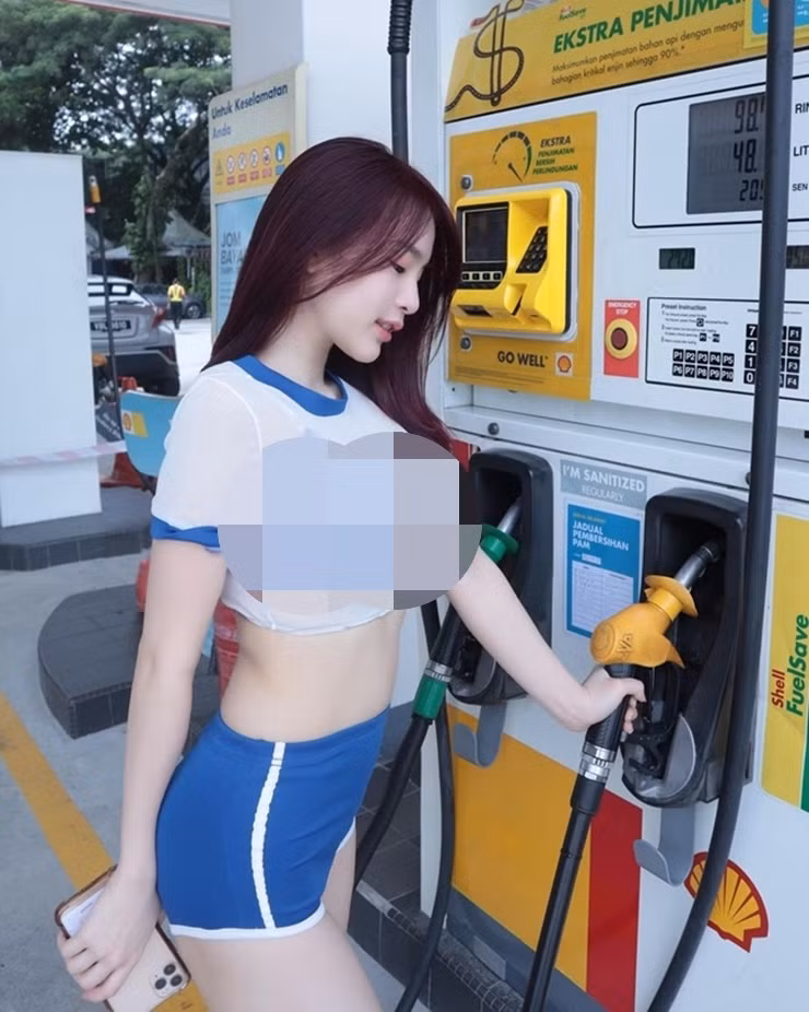 Bộ ảnh nhanh chóng giúp cô được chú ý nhưng không được cư dân mạng đánh giá cao.
