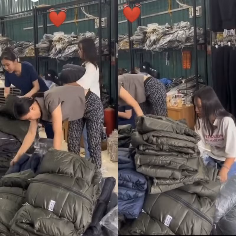 Đây cũng là lần đầu tiên cô bé hoạt động thiện nguyện. Dù vậy, em vẫn rất hào hứng, vui vẻ, sẵn sàng mặc thử đồ lên người để kiểm tra chất lượng, cố gắng chọn lựa những món quà tốt nhất.