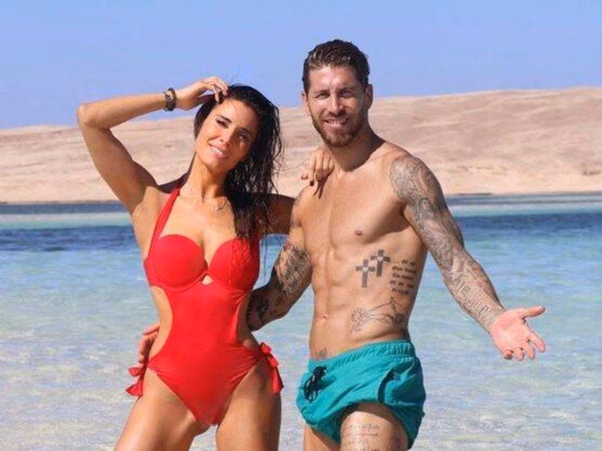 Pilar Rubio là người dẫn chương trình nổi tiếng tại Tây Ban Nha. Bà mẹ 4 con này có lượng theo dõi khổng lồ trên mạng xã hội với 8,6 triệu người. Người đẹp 44 tuổi kết hôn với trung Sergio Ramos được 3 năm sau 10 năm hẹn hò.