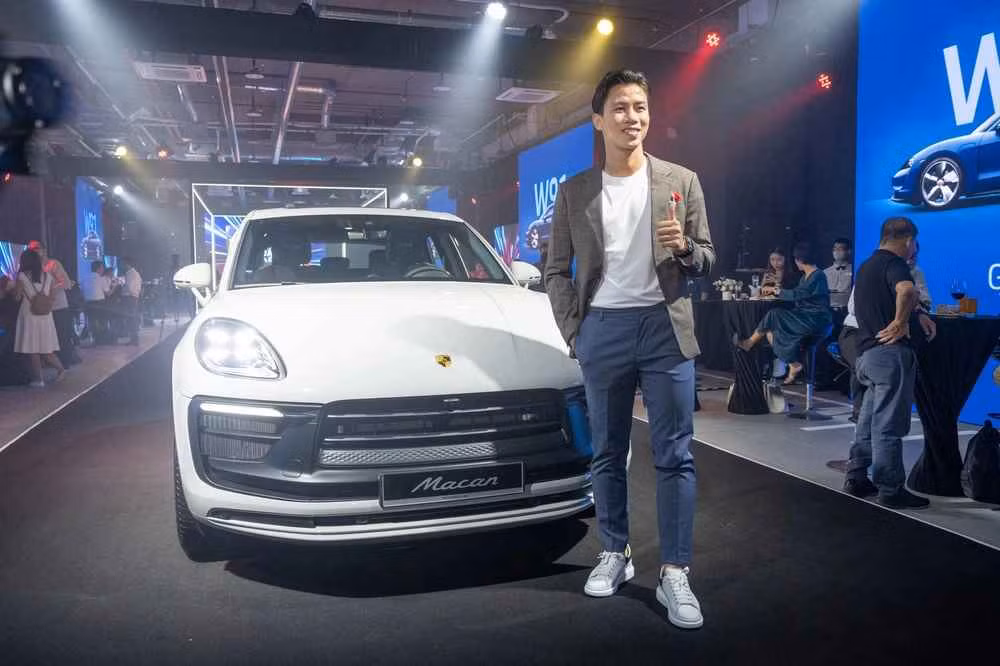 Theo đó, Quế Ngọc Hải đã đặt mua một chiếc Porsche Macan 2022 phiên bản tiêu chuẩn. Phía nhà phân phối cũng như trung vệ đội tuyển bóng đá Việt Nam đã xác nhận thông tin này.