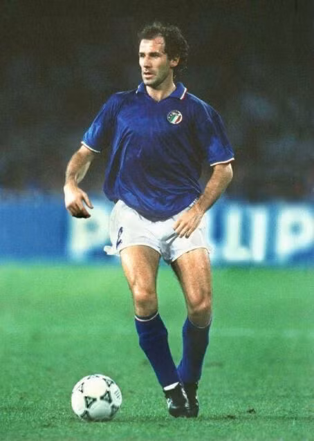 Ở World Cup 1994, Baresi mang băng thủ quân của Azzurri, đưa đội tuyển vào chung kết song thúc thủ trước Brazil trên loạt sút luân lưu.