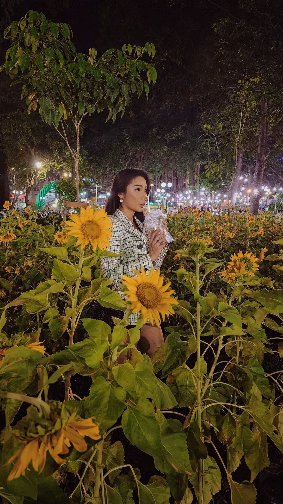 Hiện tại, Bella đã kết hôn với một kỹ sư phần mềm người Nga điển trai, lịch lãm và hết lòng yêu thương cô.