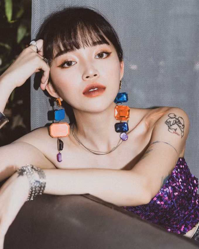 Cách đây hơn nửa năm, Linh Ngọc Đàm gây tiếc nuối khi tiết lộ chia tay bạn trai giàu có tên Hoài Nam.