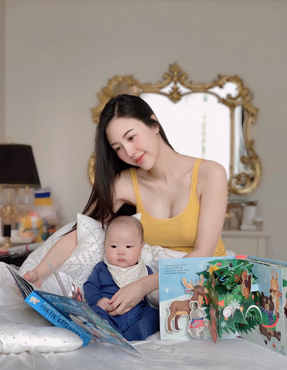 Đến năm 2021, Ngọc Châm đón bé trai đầu lòng có tên thân mật là Leo.