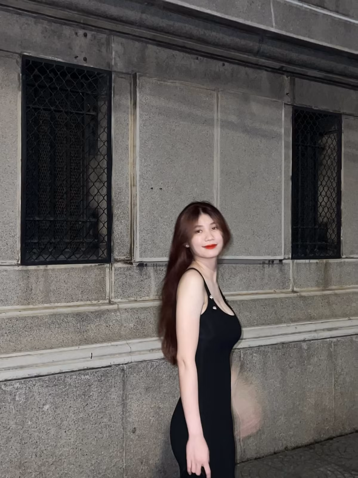 Tuy nhiên Như Tuyền đã quyết định chia tay với niềm đam mê bóng đá sau khi dính một chấn thương nặng