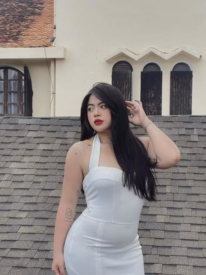 Cô gái Lâm Đồng sở hữu lượt theo dõi cao trên TikTok và những clip hướng dẫn cách phối đồ dành cho người ngoại cỡ của cô nàng thu hút hàng triệu lượt “thả tim”.