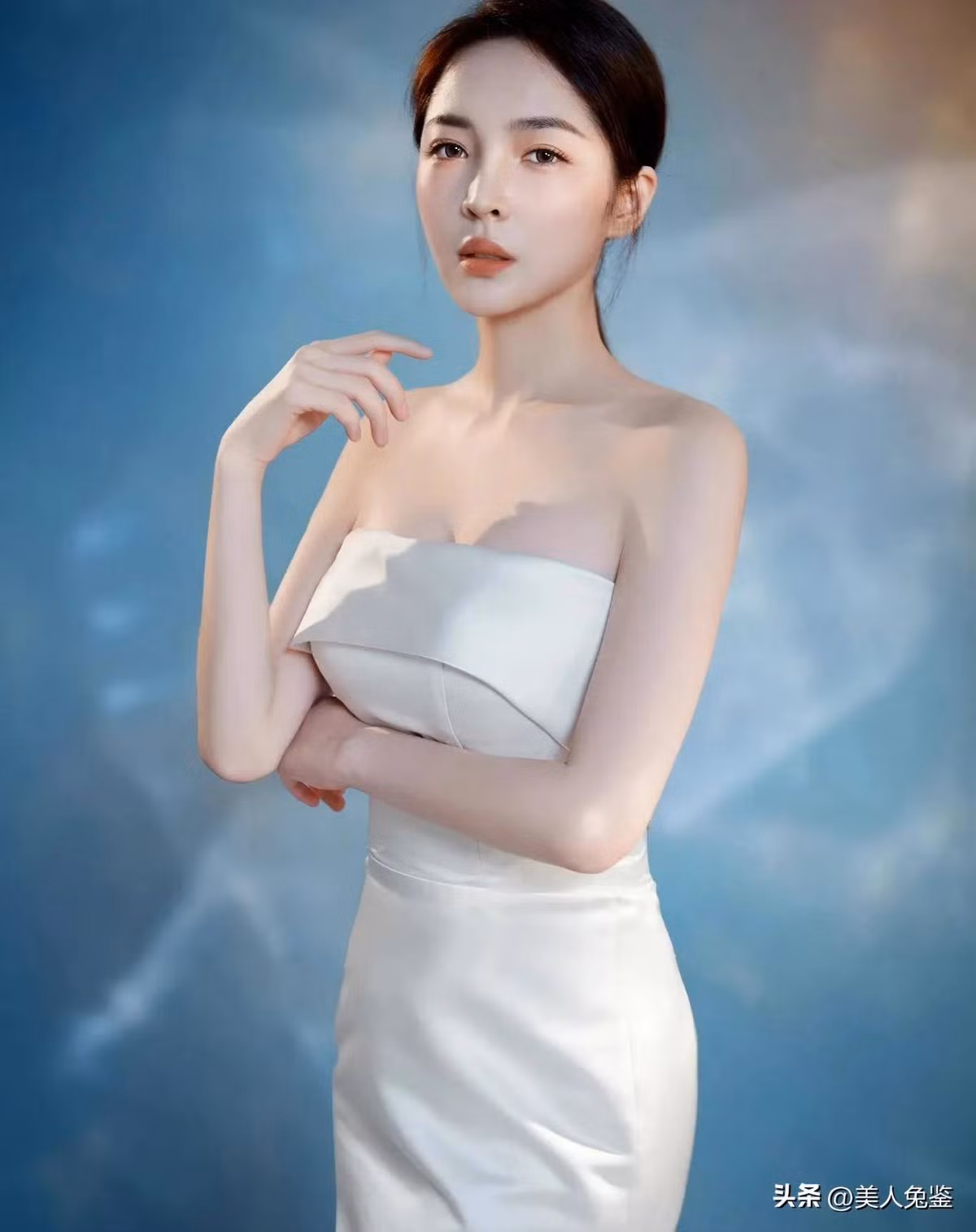 Năm 2011, Wang Zhongyao bắt đầu thi tuyển để trở thành trọng tài và xuất sắc giành giải Vàng trong kỳ thi xét tuyển trọng tài chuyên nghiệp của Hiệp hội Billards Trung Quốc.