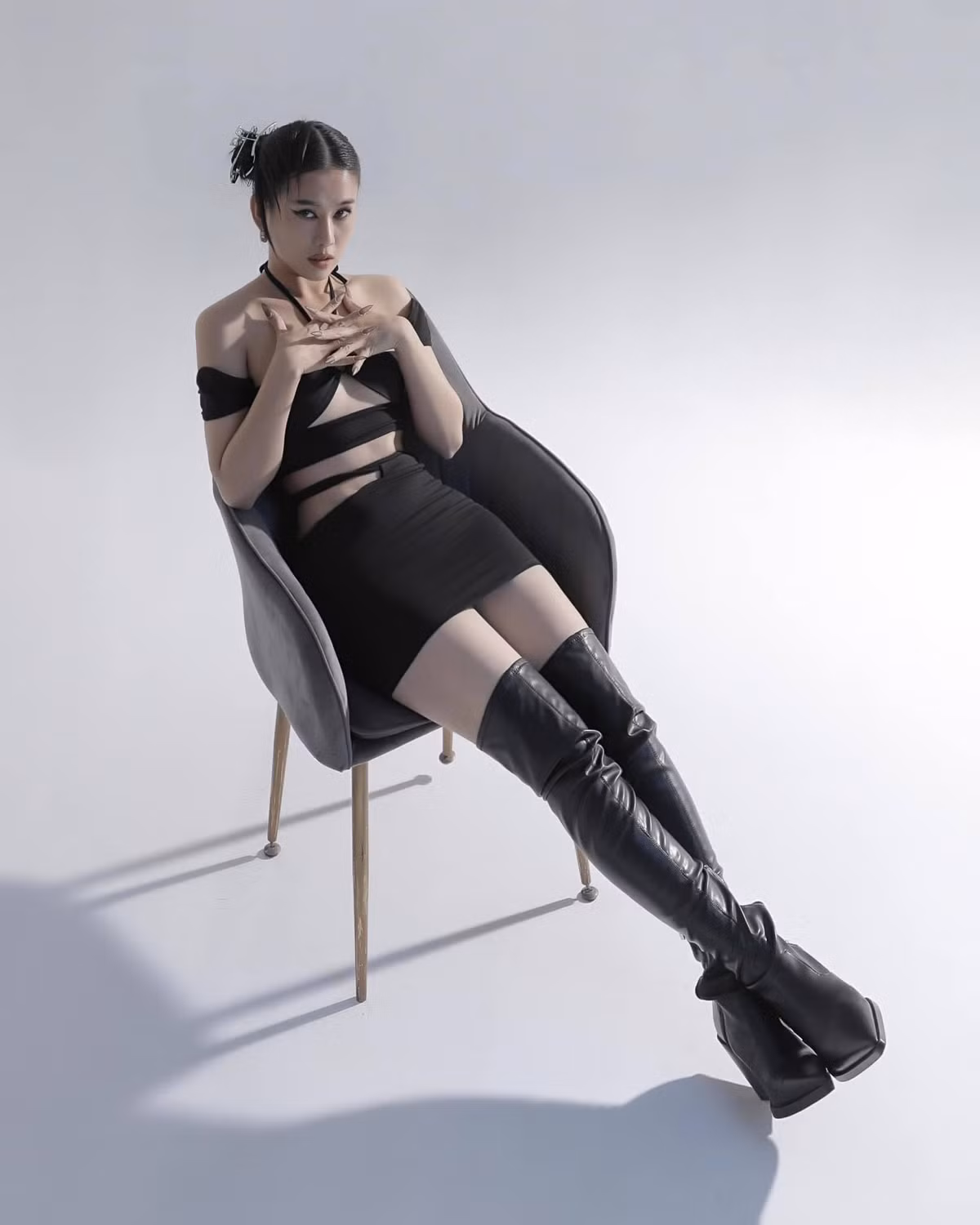 Tuy thường bị bạn bè trêu chọc vì... chưa có bồ, thế nhưng nhìn nhà đẹp, xe sang hot girl Ngọc Thảo sở hữu, dân mạng không khỏi ngưỡng mộ và tò mò về những quy tắc tài chính cũng như việc đầu tư của gái xinh này.