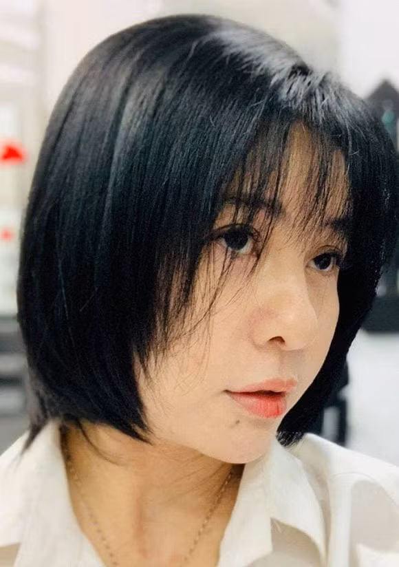 Ở tuổi 50, Cát Phượng đổi kiểu tóc fan rần rần khen trẻ O tuoi 50, Cat Phuong doi kieu toc fan ran ran khen tre