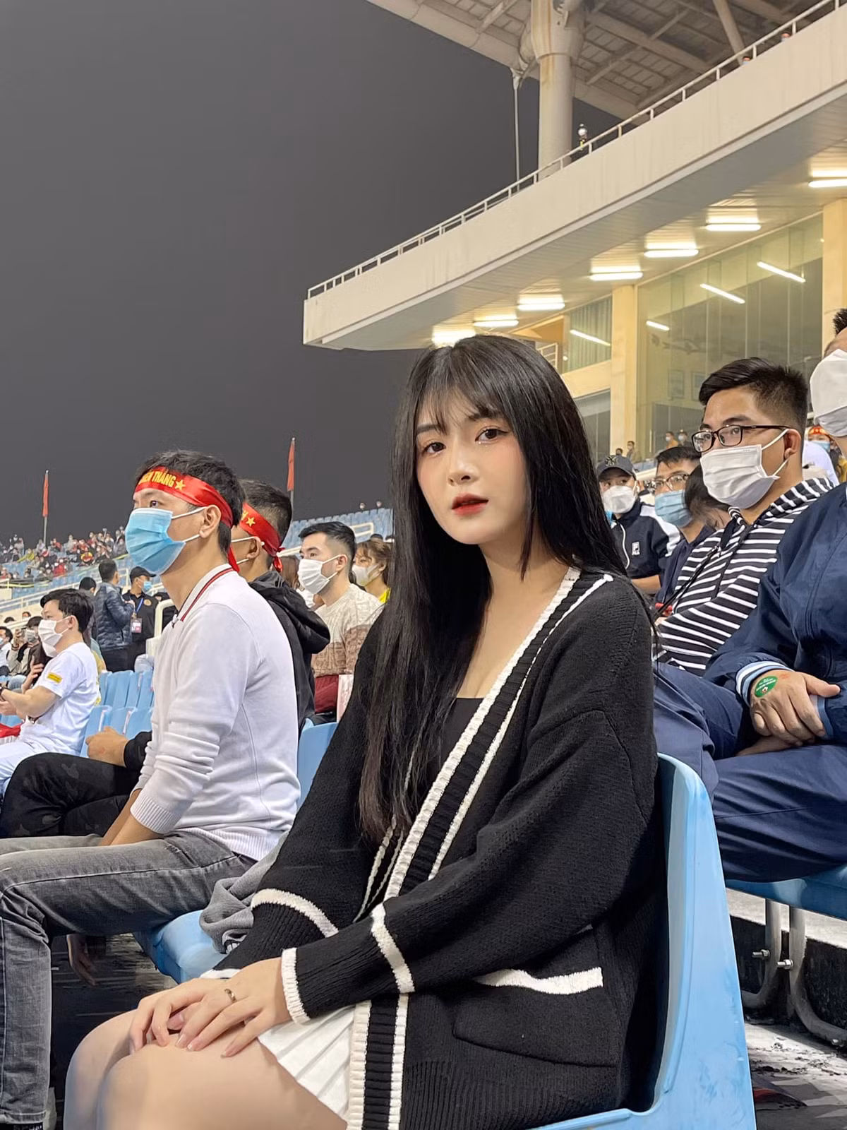 Quỳnh Alee và Gấm Kami là cặp " hot girl TikTok" gắn liền với loạt thị phi thời gian qua như việc làm nội dung "bẩn" hay mới đây là việc không đeo khẩu trang nơi công cộng.
