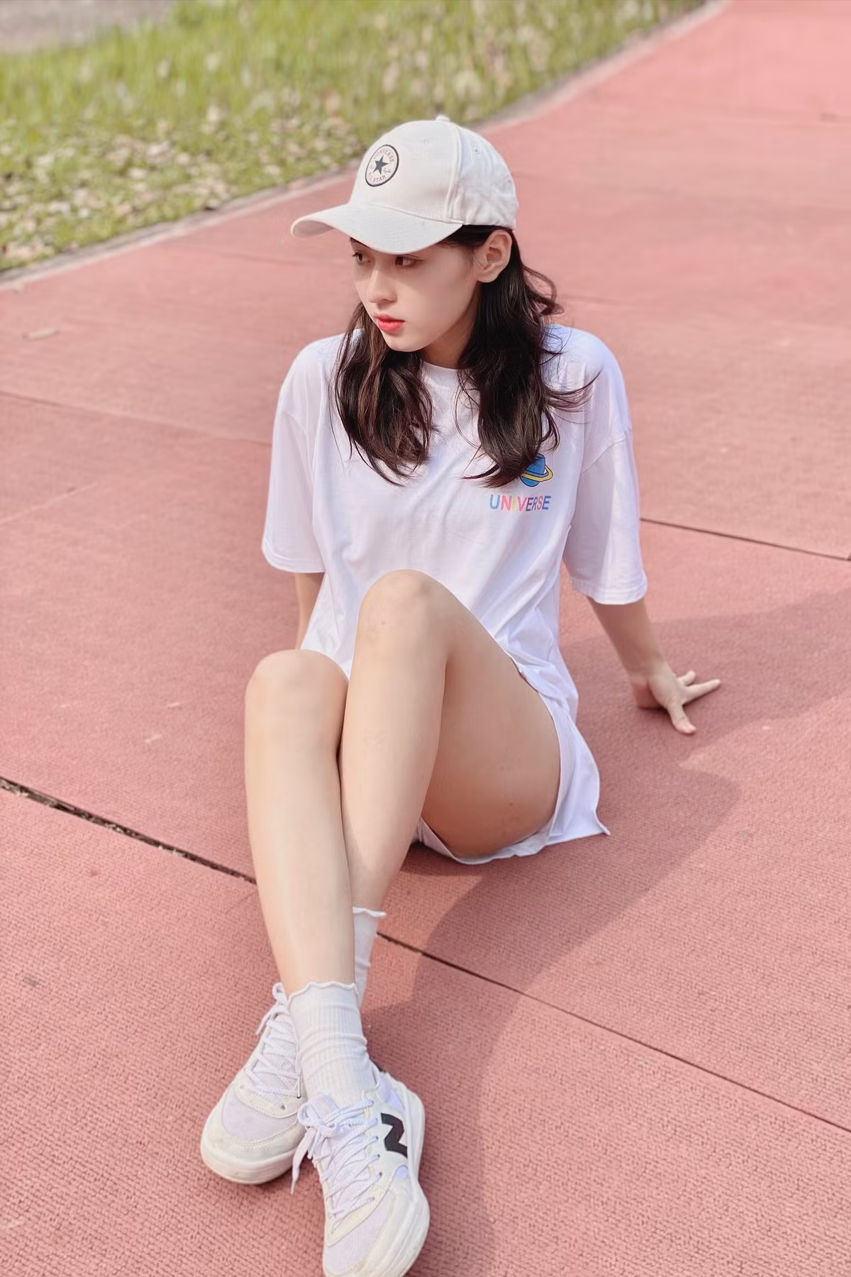 Mọi người đều nhiệt tình, hỗ trợ nhau trong quá trình làm việc. Ngoài những người bạn cùng trường cô nàng cũng có thêm nhiều người bạn mới khi tham gia làm tình nguyện tại SEA Games.