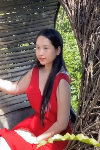 Ngoài ra, Trúc Anh cho rằng những vết rạn này sẽ rất lâu hoặc không bao giờ biến mất.