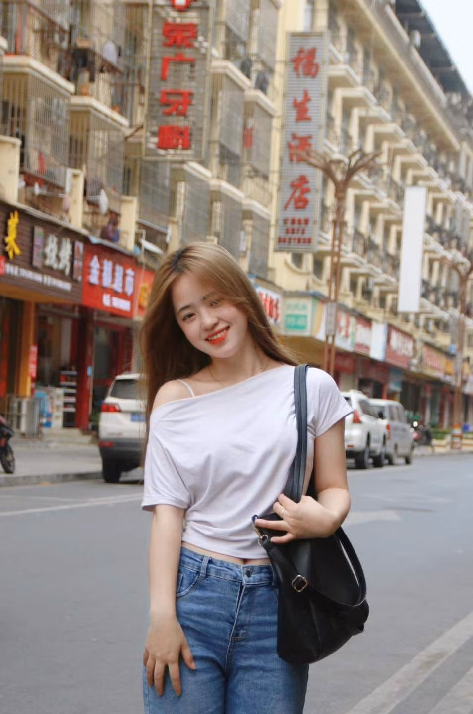 Kênh TikTok của Sinh có hơn 143.000 người theo dõi với nhiều clip triệu view.
