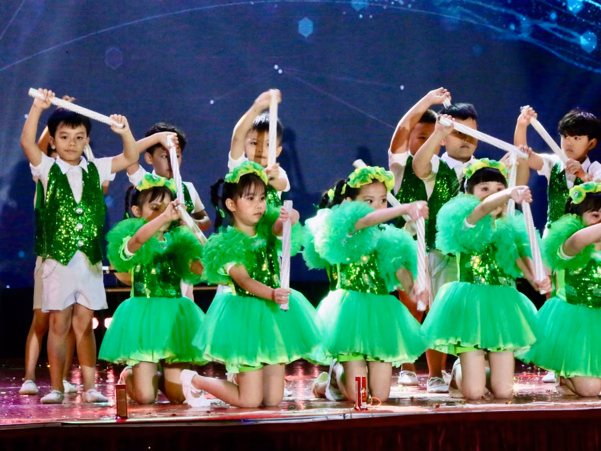 Hoi dien Van nghe lan thu 31 hoanh trang cua truong Marie Curie-Hinh-2