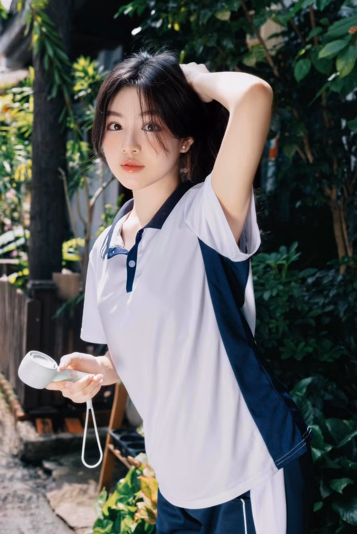 Bên cạnh gương mặt xinh xắn, ngọt ngào, Lọ Lem còn sở hữu chiều cao vượt trội lên đến 1m7. Con số này đạt đủ tiêu chuẩn để cô tham gia một cuộc thi hoa hậu.