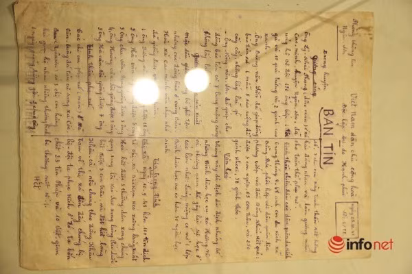 Bản tin đầu tiên.