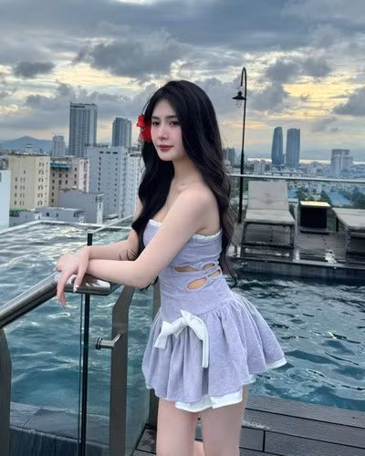 Chính sự thân thiện, gần gũi và sự sáng tạo không giới hạn của Quỳnh Alee đã khiến cô nàng trở thành một trong những cái tên được yêu thích nhất trong cộng đồng mạng.