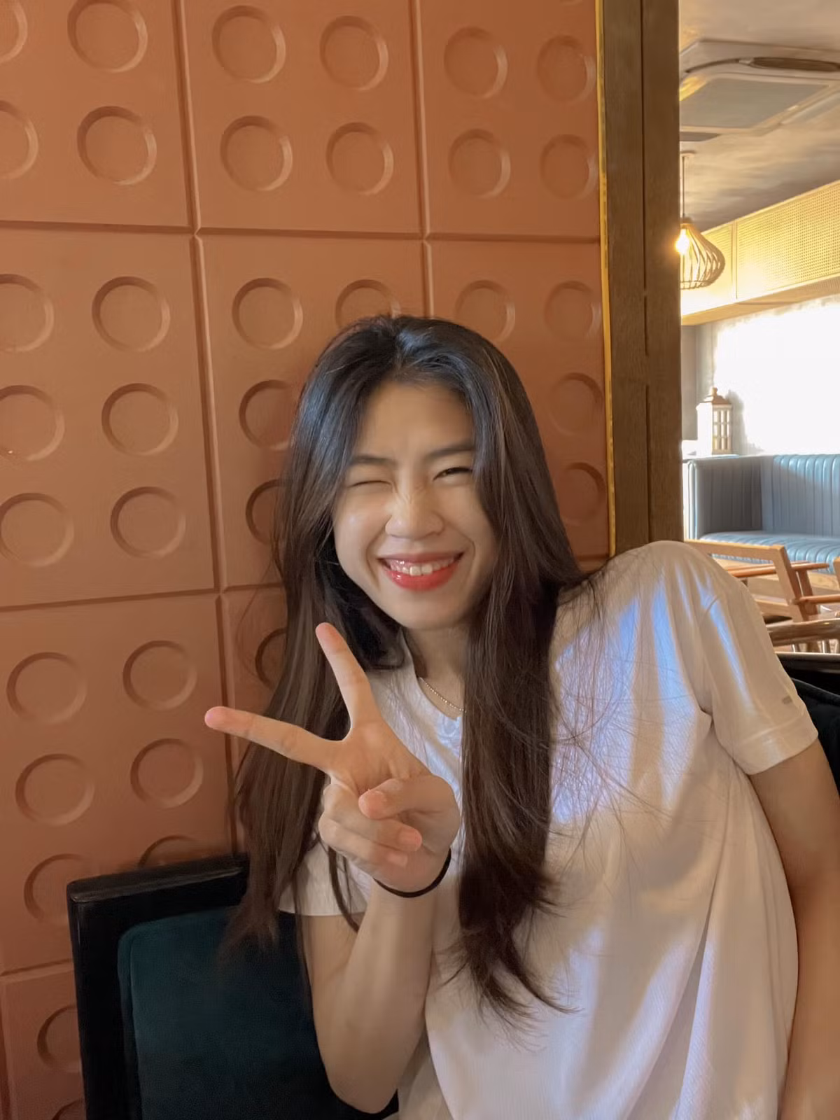 Trên trang cá nhân, những khoảnh khắc đời thường của Thanh Nhã thường nhận về sự quan tâm lớn từ người hâm mộ (Ảnh: FBNV).