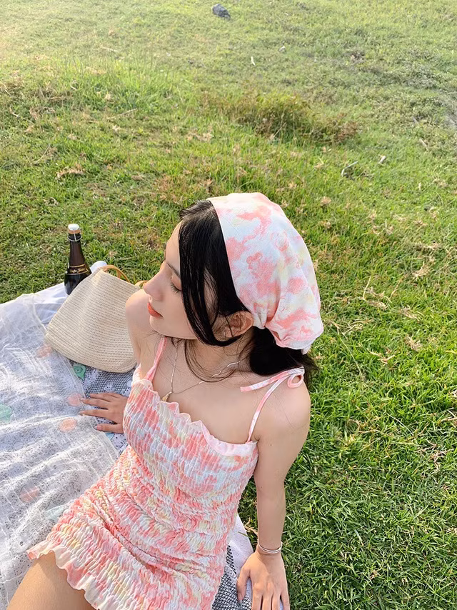 Về guu thời trang, Minh Thư chọn cho mình những bộ trang phục trẻ trung, năng động và phù hợp với từng hoàn cảnh nhất định.