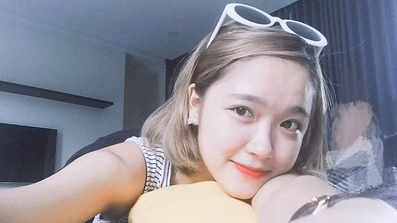 Chia sẻ của hot girl Hà thành khiến nhiều người không khỏi đồng cảm, đặc biệt là những ai vừa lập gia đình và có con nhỏ.