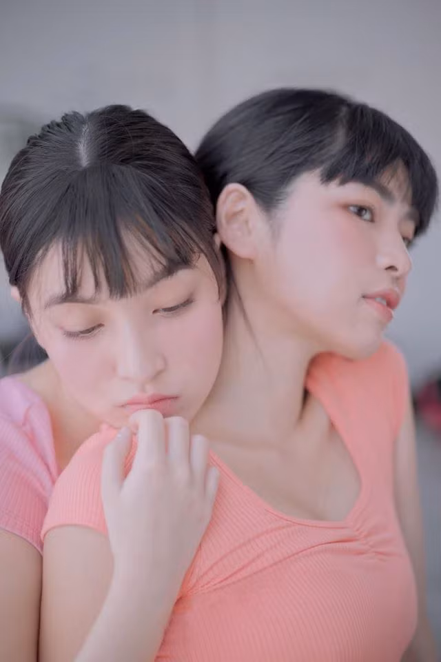 Chỉ sau ít phút, bài đăng của Khánh Vân và Thảo Tâm đã nhận được lượng lớn lượt tương tác của dân mạng.