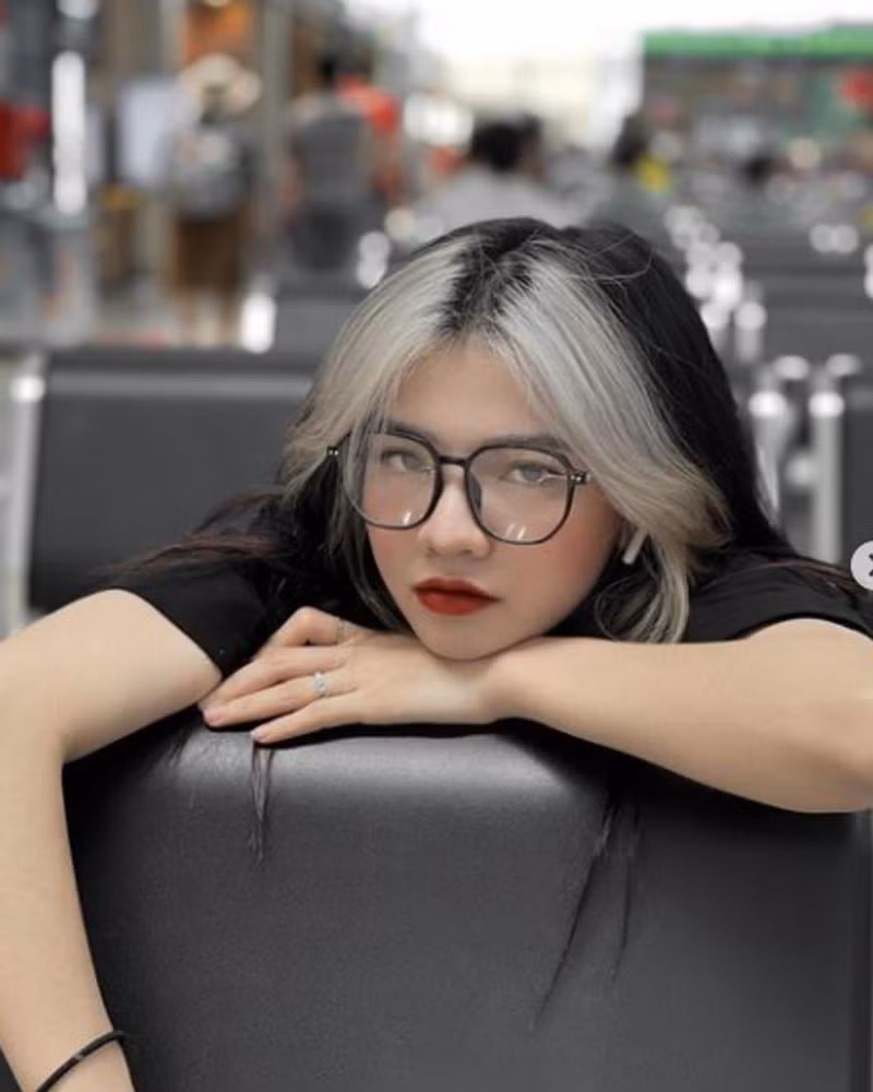 Sau lần xuất hiện tại sự kiện lần này, có thể nói, hình ảnh về nhan sắc của CiiN đang ngày một hoàn thiện, chỉnh chu hơn qua từng lần "ra mặt" trước công chúng.