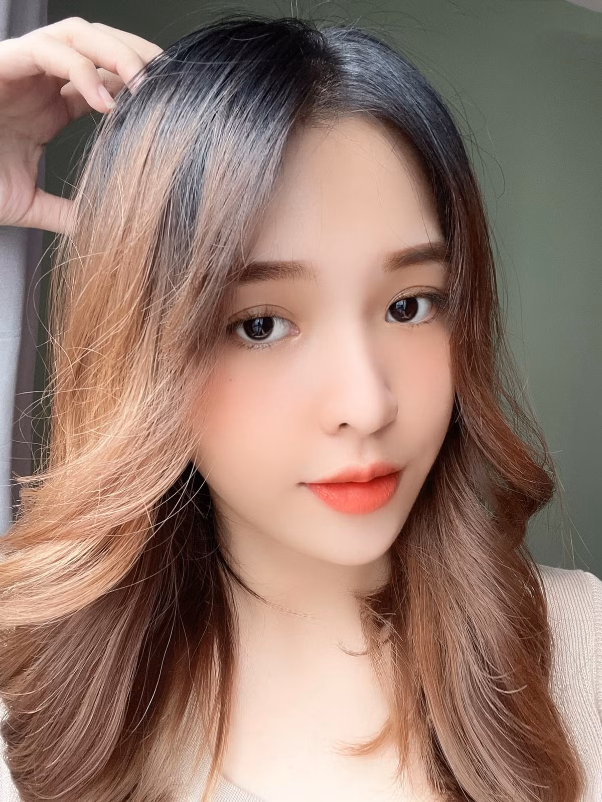 Trúc Lâm cho biết, cô đã tự nghiên cứu và xây dựng chế độ ăn uống hợp lý, thường xuyên tập gym.