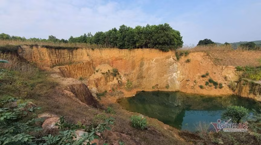 Tai dien 'vang trang' bi muc trom: Chu tich xa phai chiu trach nhiem