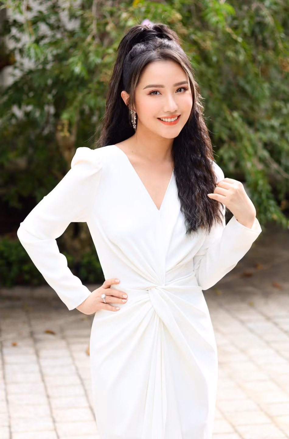 Trong một diễn biến khác, để ý kĩ mới thấy dạo gần đây, Primmy Trương rất chịu khó đầu tư trong khoản trang phục.