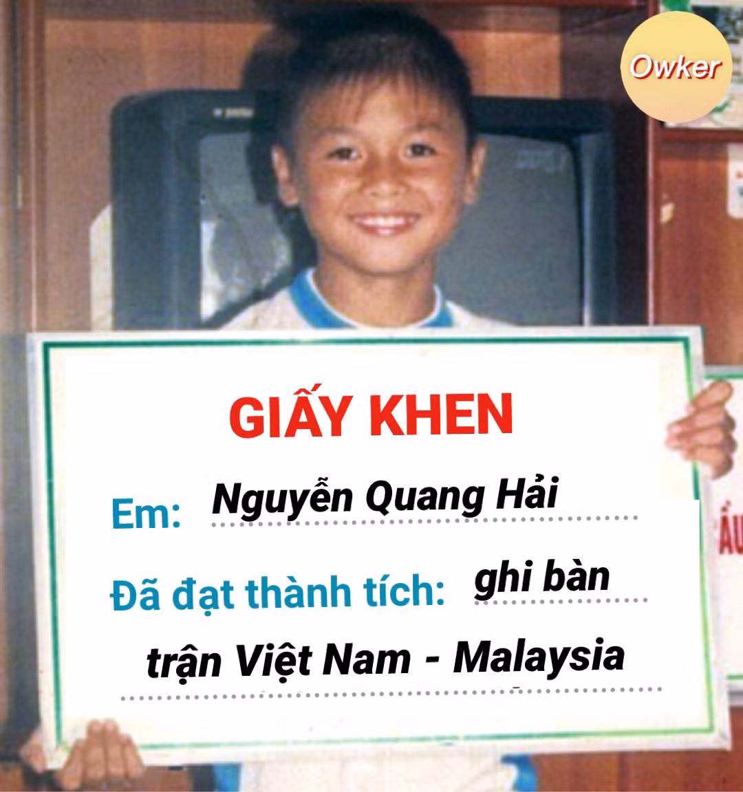 Sau khi ghi bàn vào lưới Malaysia mở tỷ số trận đấu, bức ảnh chế Quang Hải được netizen truyền tay nhau "đi muôn nơi".