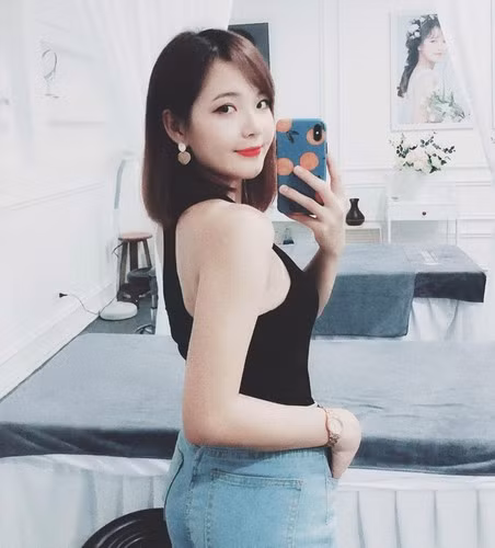 Trong suốt những năm qua, cuộc sống của nàng “hot girl dân tộc” luôn nhận được sự quan tâm của mọi người.