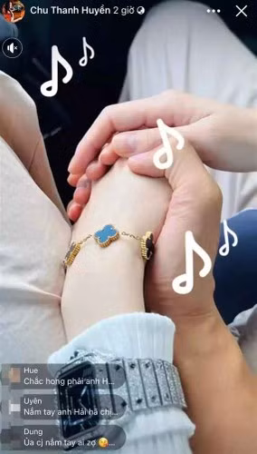 Chưa chính thức công khai song thời gian qua Quang Hải và cô nàng Chu Thanh Huyền để lộ vô số "hint" khó chối cãi chuyện đang hẹn hò.