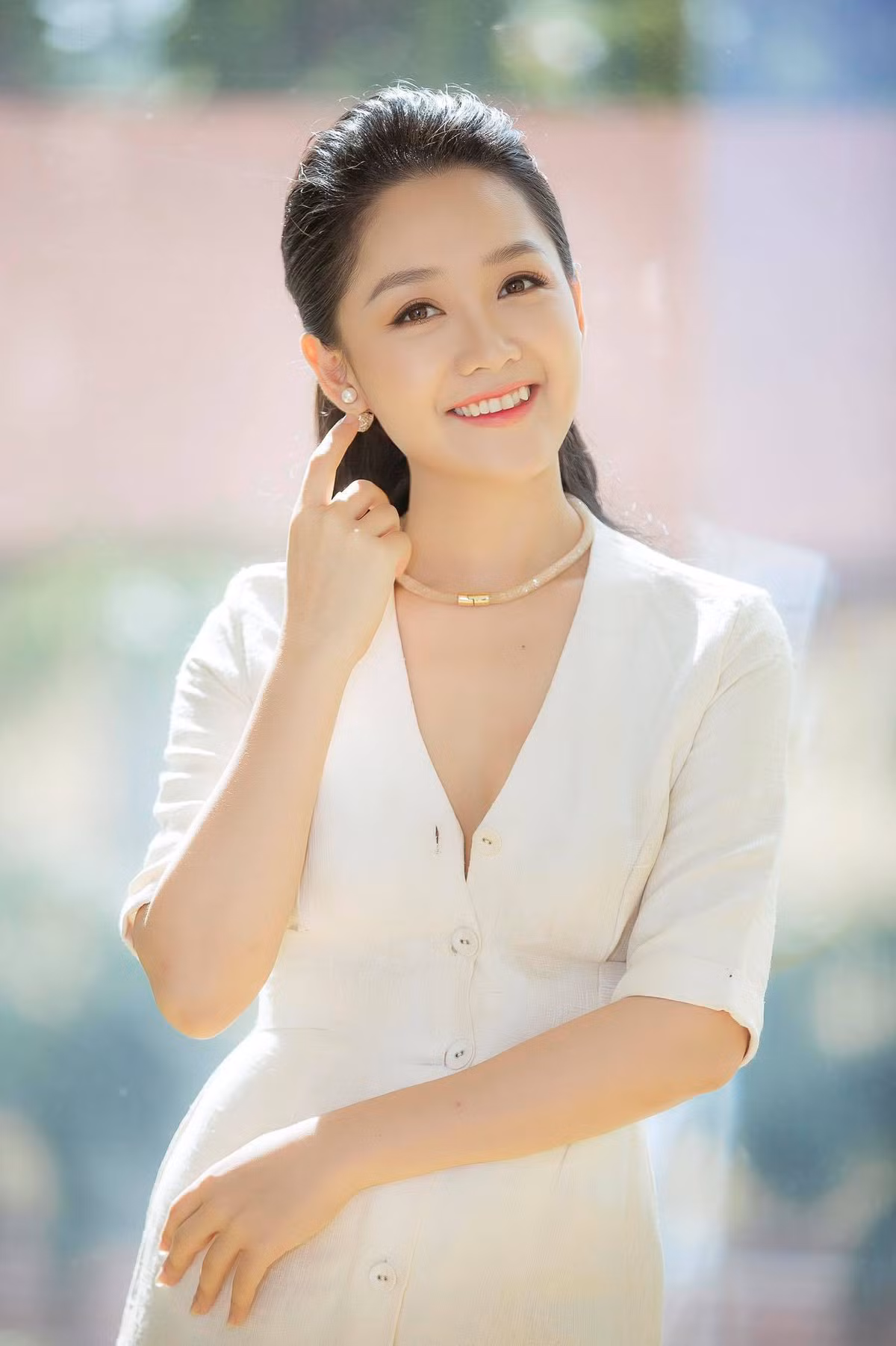 Thời điểm ấy, Thu Hà được đồn đoán là có người "nâng đỡ", trước thông tin này, Thu Hà chia sẻ: "Nếu tôi được nâng đỡ, tôi đã không phải kỳ cạch ngồi làm bản tin Chào buổi sáng suốt 6 năm. Bạn không thể tưởng tượng nổi những khó khăn tôi đã vượt qua, những đêm dài, những ngày bão lũ... Vào giai đoạn đó, tôi không biết bao giờ mình được quay lại bản tin Thời sự 19h".